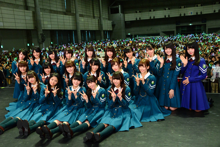 欅坂46が初の全国握手会開催、来場者数にメンバー絶句「1万人……!」