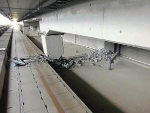 九州新幹線「再開見通せず」…損傷100か所 2016年04月17日 23時10分