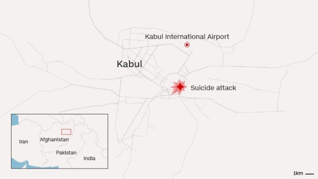 アフガン首都で自爆テロ 28人死亡