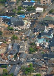 熊本・益城、１６日も震度７ 西原でも、未経験の大地震