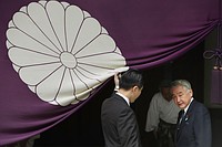 岩城法相が靖国参拝=春季例大祭、閣僚で2人目