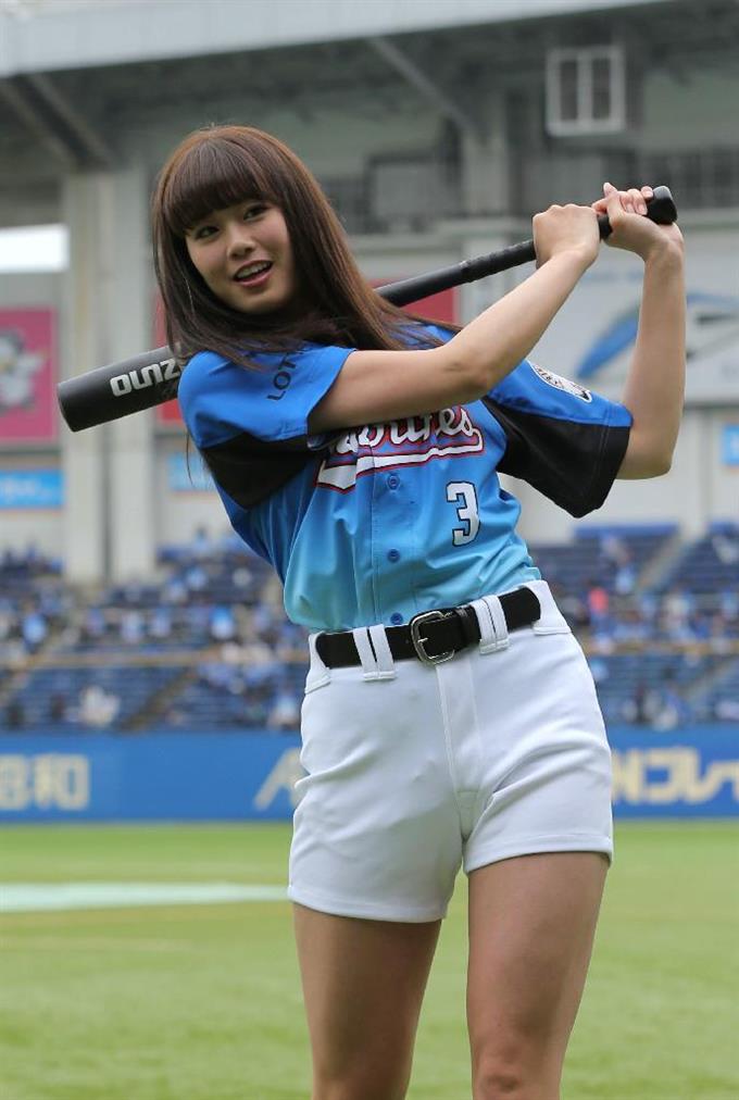 稲村亜美が自己最速の103キロ!!「リアルノーバン&神スイング」QVCマリンで披露