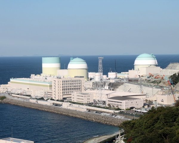 熊本地震で寸断されたインフラ、問われる原発事故の“避難計画”