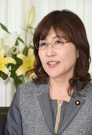 安倍政権下の改憲反対56%