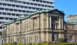 「円高パニック」を招いた黒田日銀の「失敗」 いよいよ1ドル=105円が見えてきた