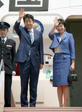 安倍首相、欧州歴訪スタート=「持続的成長へ認識共有」