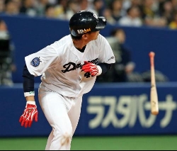 桂が決勝ソロ=プロ野球・中日―阪神