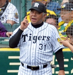 掛布監督「いい緊張感」甲子園で阪神2軍戦に1万人
