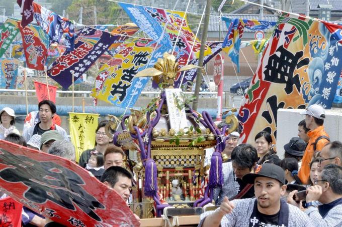 170枚でみこし盛り上げ 福島・小名浜